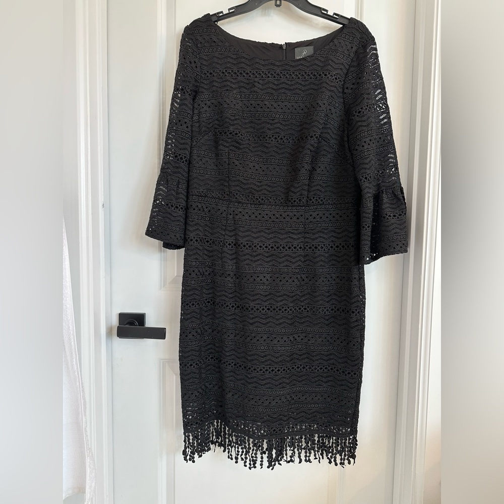 Adrianna Papell Black Lace Long Sleeve Dress